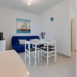 Family Friendly Seaside Kozino, Zadar - 5756 Διαμέρισμα