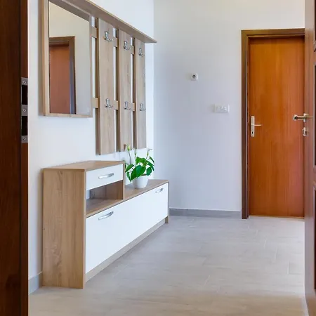 아파트 Family Friendly Seaside Kozino, Zadar - 5756