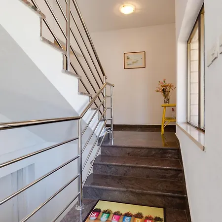 Family Friendly Seaside Kozino, Zadar - 5756 Apartment *