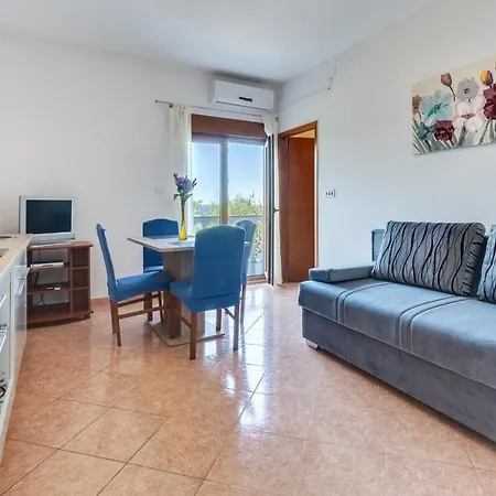 Family Friendly Seaside Kozino, Zadar - 5756 Apartment